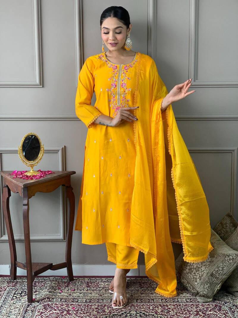 Punjabi Collection "Chanderi 2"  - Jaune
