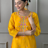 Punjabi Collection "Chanderi 2"  - Jaune