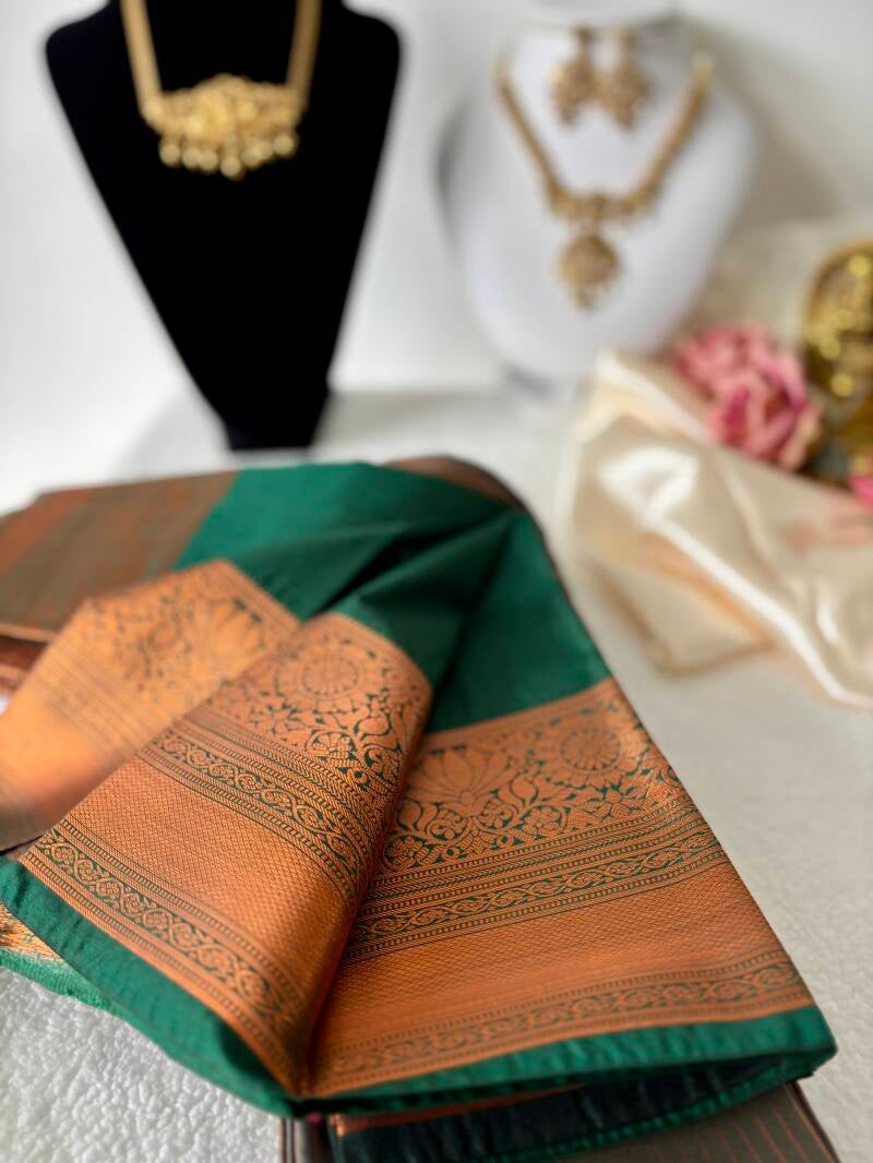 Sari Sohana - Gris