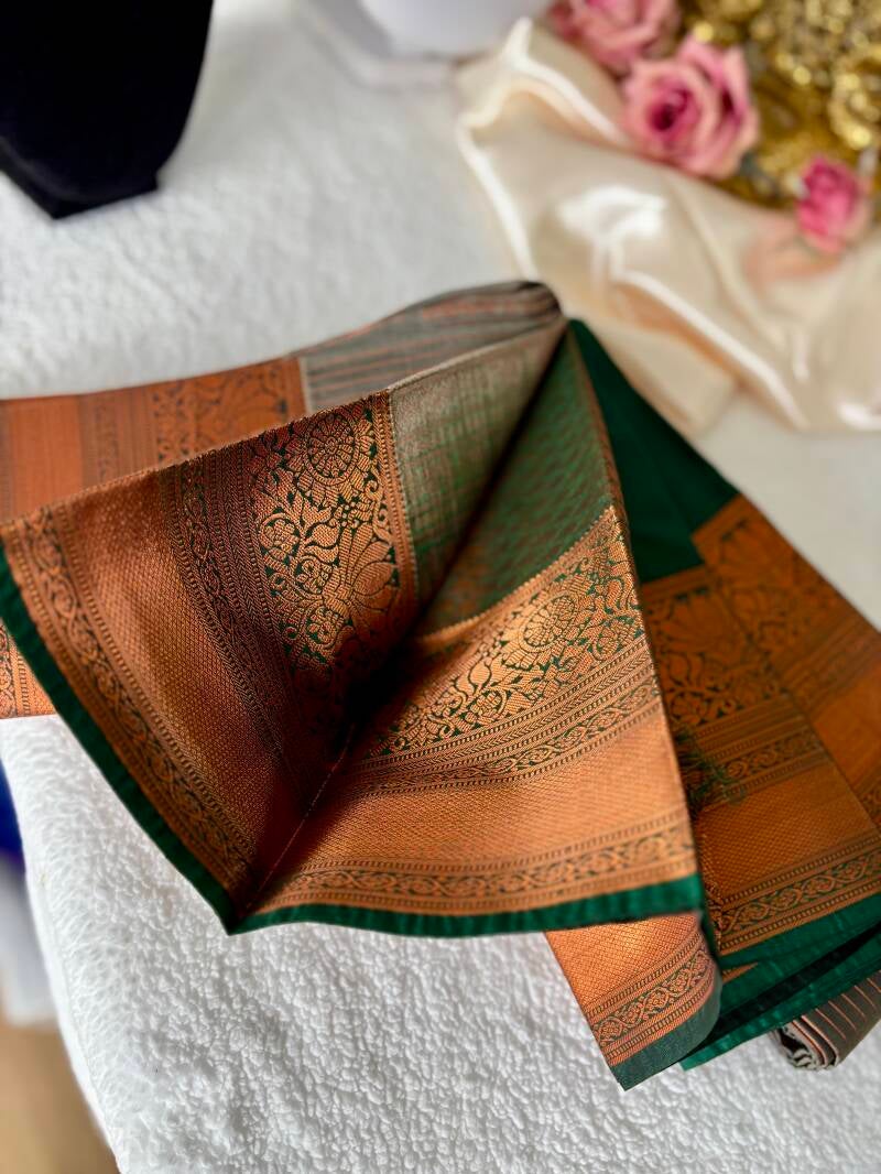 Sari Sohana - Gris
