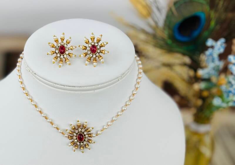 Parure ras de cou "Maharani Flower" Rubis