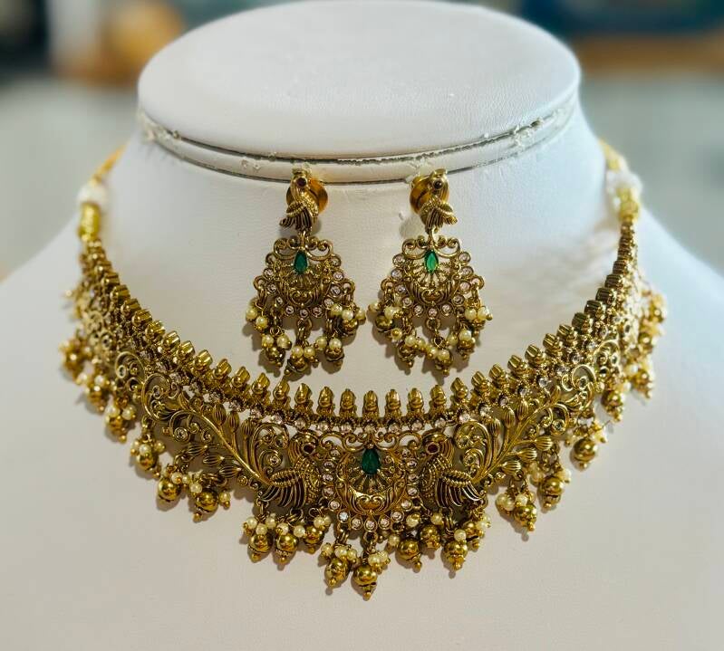 Parure ras de cou