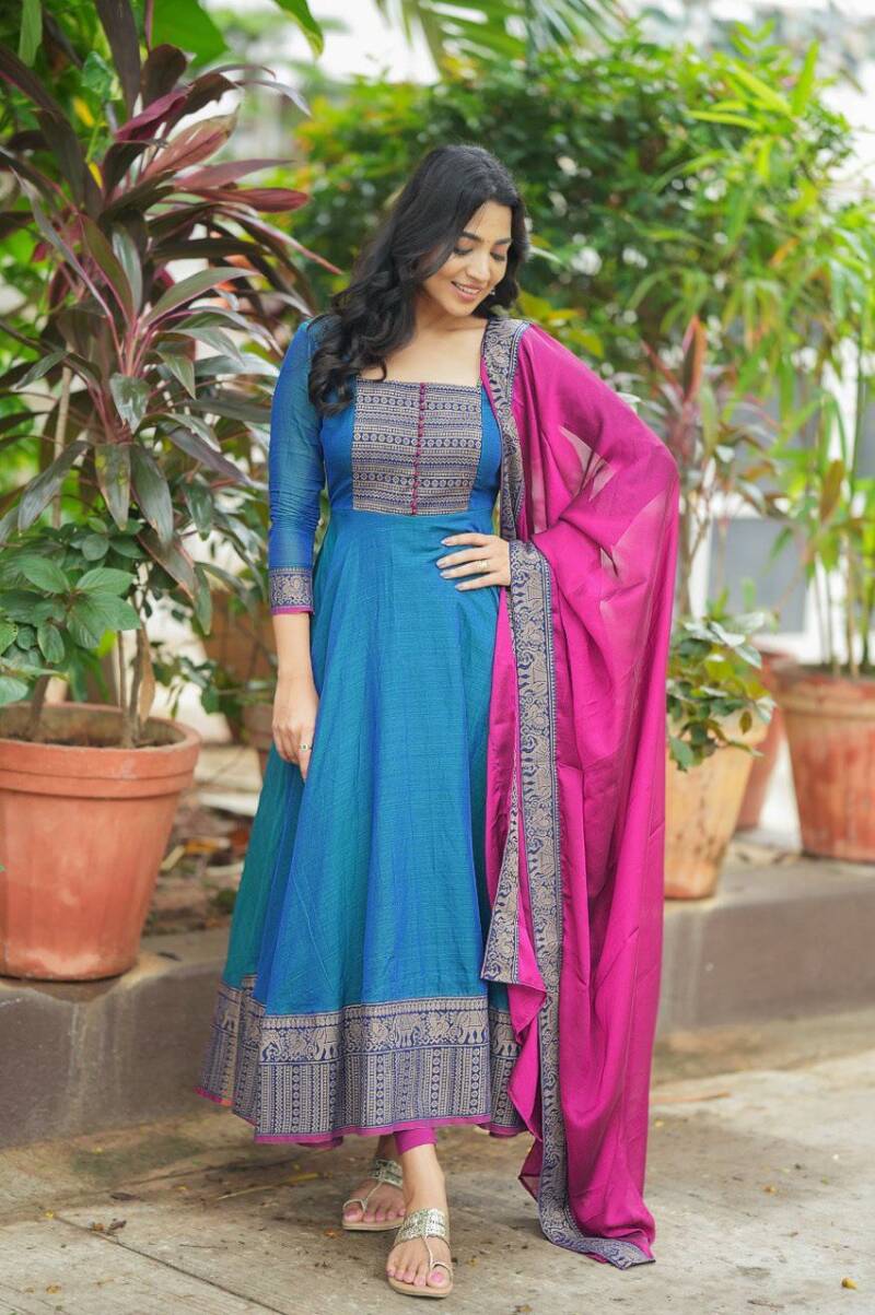 Robe Collection "Ajani" - Bleu
