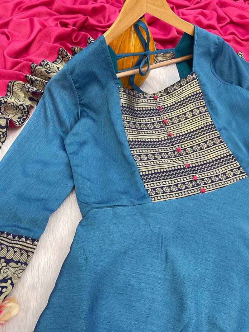 Robe Collection "Ajani" - Bleu