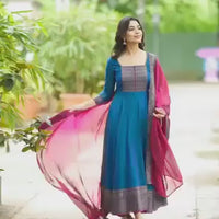 Robe Collection "Ajani" - Bleu