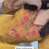 Punjabi "Nisha" - Jaune moutarde
