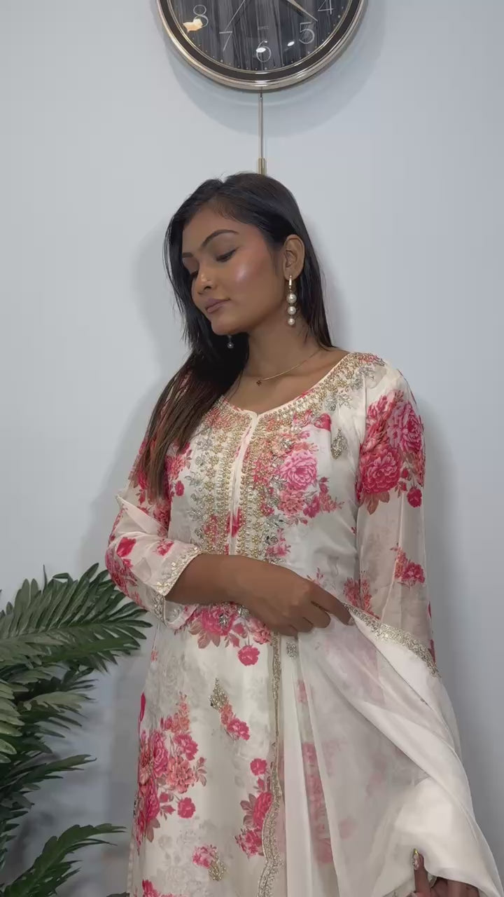 Punjabi Collection Sathyana - Blanc